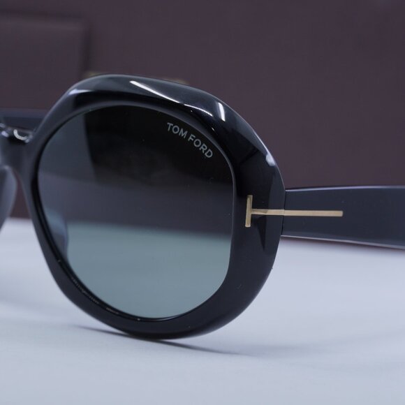 Tom Ford Georgia-02 FT1011 01B Round Sunglasses - Black/Smoke Gradient main image 10